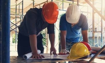 Choisir son entreprise de rénovation : comment éviter les arnaques à Charleroi et à Mons ?