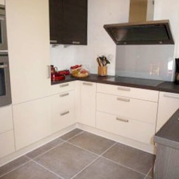 Travaux d'agrandissement d'une cuisine équipée