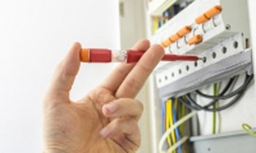 Mise en conformité électrique avec finitions intégrées : la solution tout en un idéale