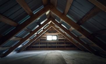 Votre grenier à Gembloux, Hannut ou Namur mérite une nouvelle vie ? Astuces & conseils